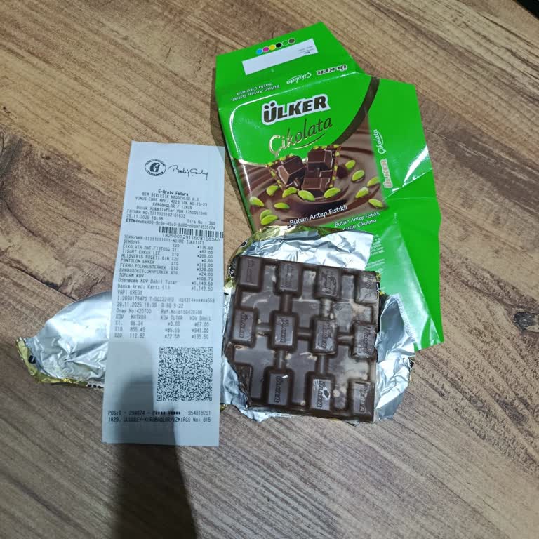 Aldığımız Ülker Antep Fıstıklı Çikolatada Bozulma Ve Kalite Sorunu