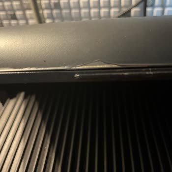 Yeni Alınan Tost Makinesi İki Kullanımda Boyası Attı İade Talebim Var