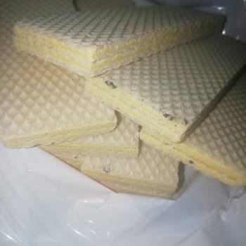 Satın Alınan Gofret Paketinde Siyah Cisimler Ve Gıda Güvenliği Endişesi