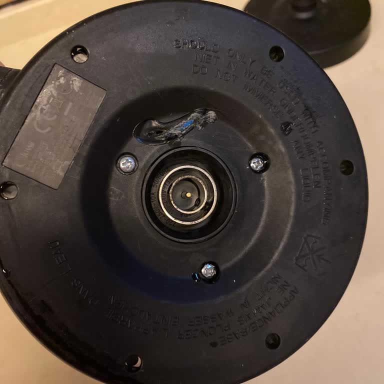 Kiwi Kettle'ın Alt Kısmı Eridi