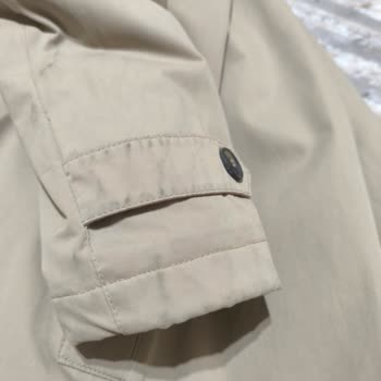 Kirli Ve Kullanılmış Gelen Trençkotta Değişim Yapılmıyor