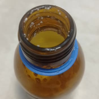 Sanovel İlaç Aldığım Antibiyotik Şurubun Tortulanması Endişe Yarattı