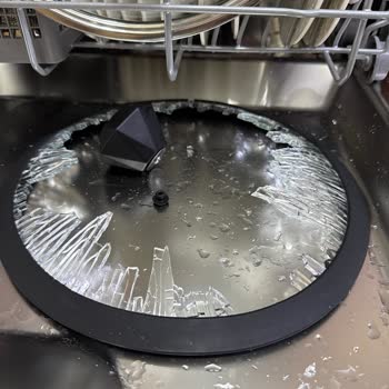 Patlayan Tencere Kapağıyla Yaşanan Tehlike Ve Müşteri Hizmetlerine Ulaşılamaması