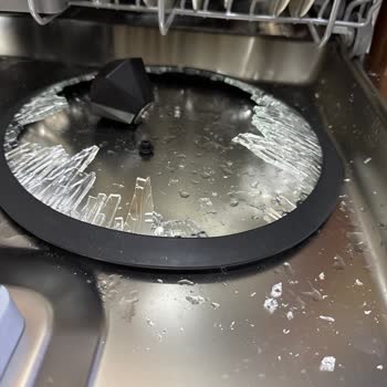 Patlayan Tencere Kapağıyla Yaşanan Tehlike Ve Müşteri Hizmetlerine Ulaşılamaması