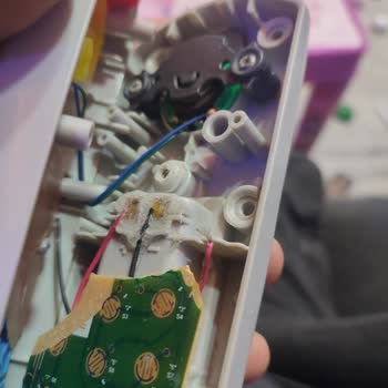 Fisher-Price Eğitici Köpekçik'te Onarımı Engelleyen Montaj Sorunu Ve Mağduriyet