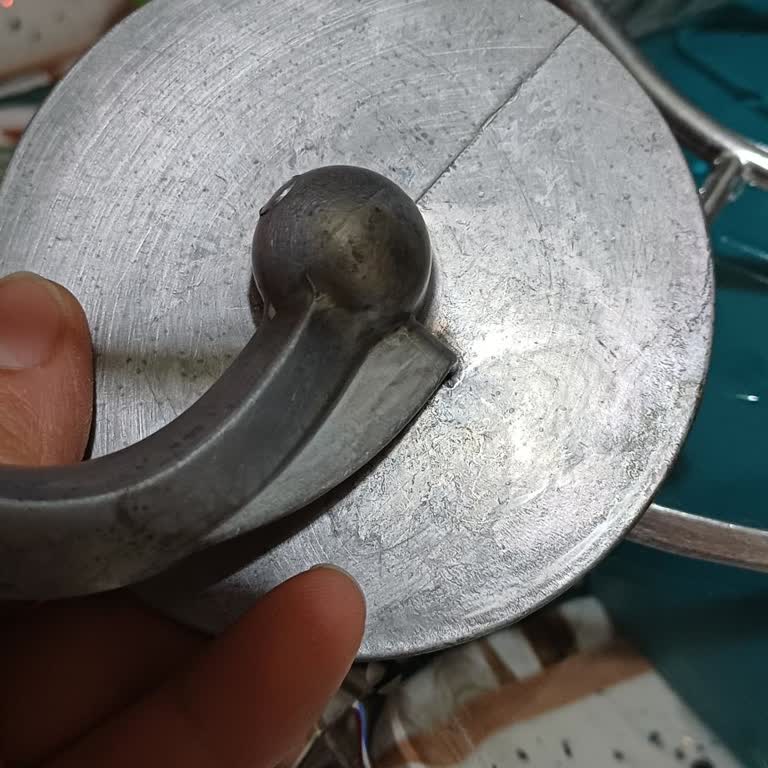 Paslanmaz Çelik Aparat Karardı, Sağlık Riski Endişesi