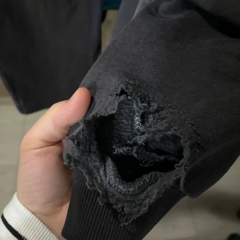 Bosch Çamaşır Makinesi Kıyafetleri Parçalıyor: Mağduriyetimin Giderilmesini Talep Ediyorum