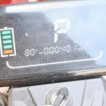 Sıfır Aldığım Falcon Elektrikli Motosiklet Tam Şarj Olmuyor Ve Menzili Düşük