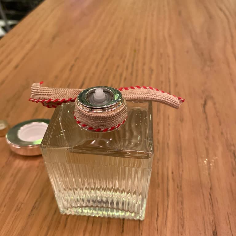 Hasarlı Parfümde Kapağın Ve Fısfısın Sorunu Çözülmedi, Mağaza Yardımcı Olmadı