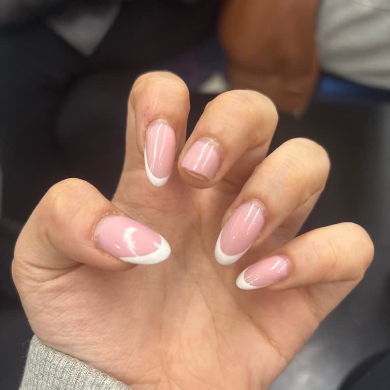 İzmir Jel Tırnak Kısa Sürede Kırılan Protez Tırnaklar Ve Yetersiz Müşteri Desteği