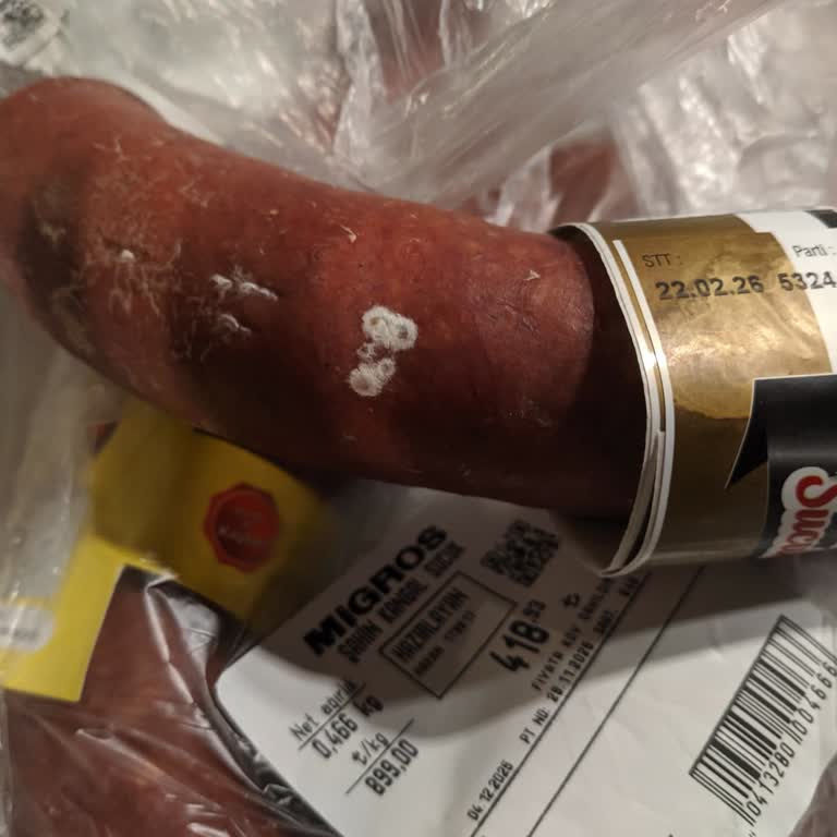 Migros’tan Küflü Sucuk Ve İlgisiz Müşteri Hizmeti Şoku