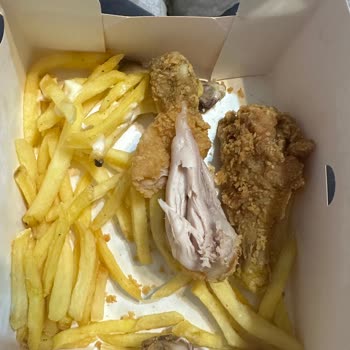 Popeyes Bozuk Ve Yanmış Ürünlere Karşı İlgisiz Müşteri Hizmeti