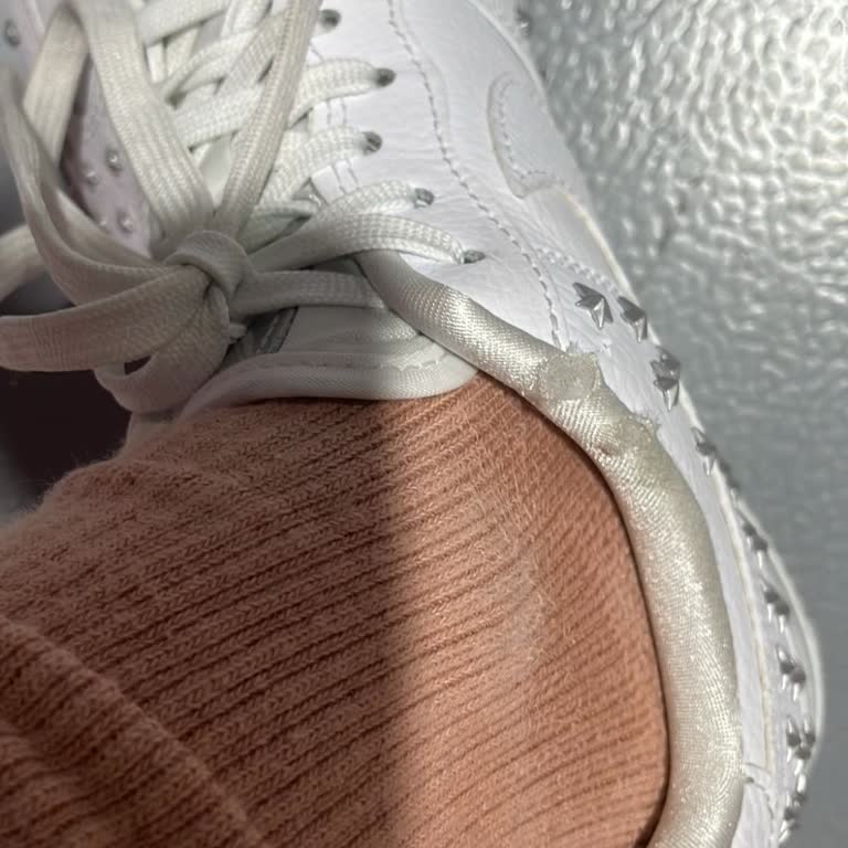3 Günlük Nike Air Force Ayakkabıda Dikiş Sökülmesi Ve İade Sorunu
