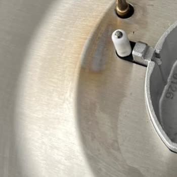 Samsung NA64B3100AS Hob Yellowing After First Use - Refund Requested