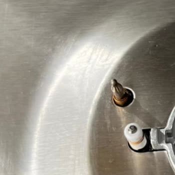 Samsung NA64B3100AS Hob Yellowing After First Use - Refund Requested