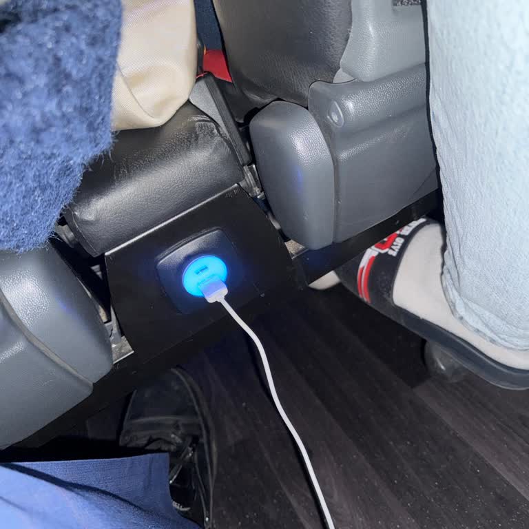 Uzun Yolculukta Şarj İmkanı Olmaması Ve İlgisizlik