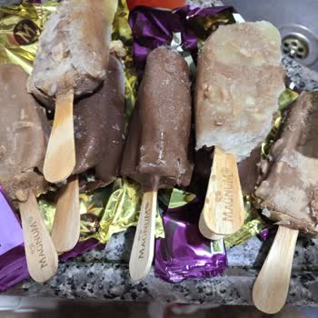 Aldığım Magnum Mini Dondurmalar Bozuk Çıktı Kötü Koku Ve Şekil Bozukluğu Yaşadım