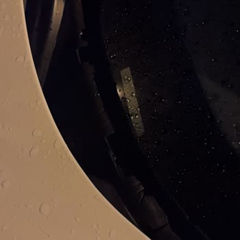 BMW 1.16i Ön Cam Fitilinden Su Alma Sorunu Kronik Mi