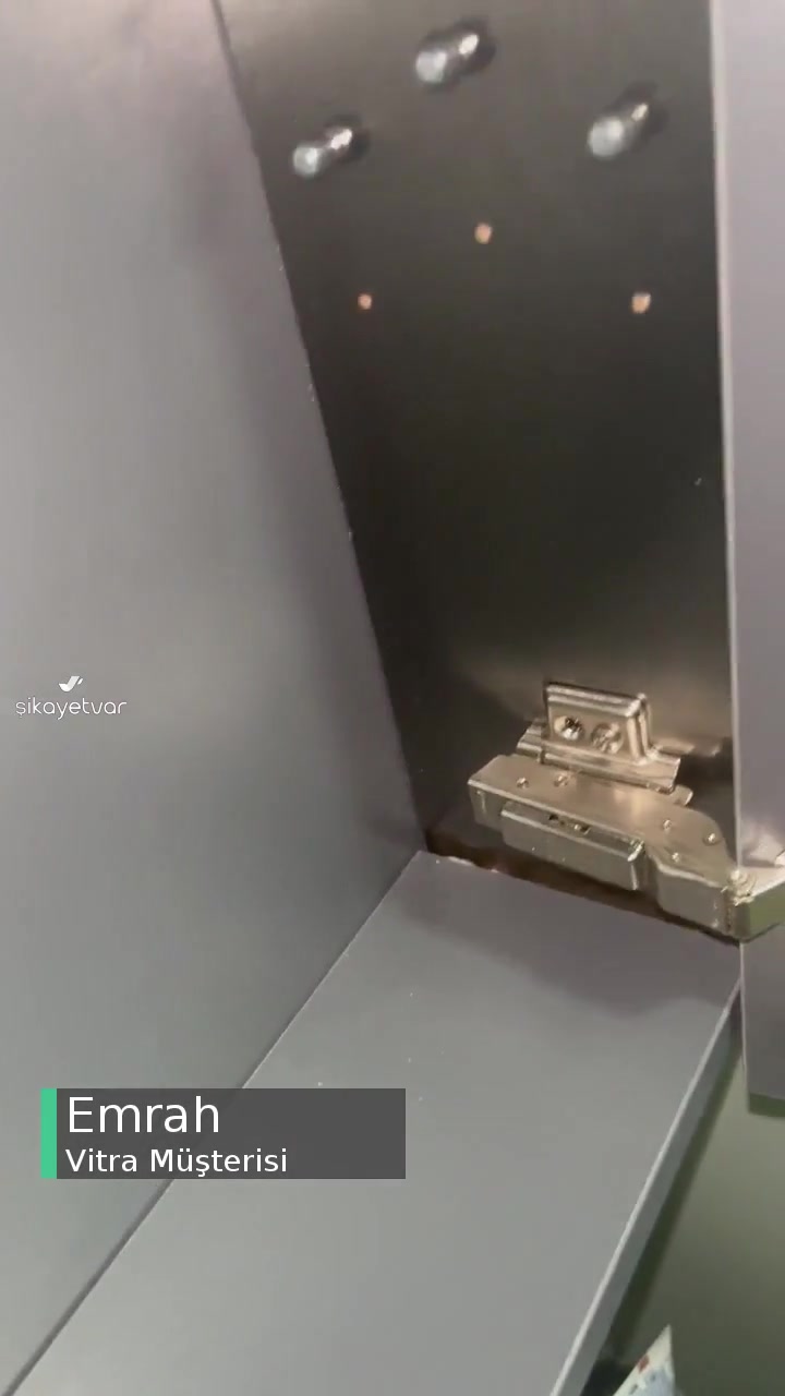 Vitra Banyo Aynalı Dolap Kapağı Sıkıntılı! videonun kapak resmi