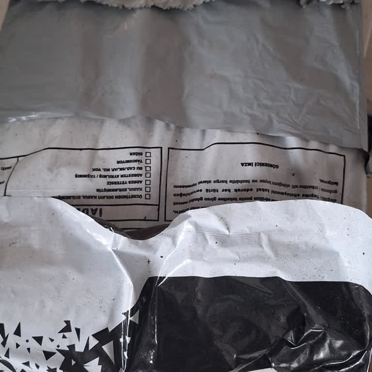 Yağlı Hasarlı Montun Üzeri Yeni Paketle Kapatıldı İade Sürecinde Mağdur Edildim