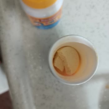 Bayer Satın Aldığım Redoxon C Vitamini Tabletler Kırık Ve Parçalanmış Çıktı