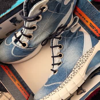 Canlı Yayında Gösterilen Üründen Farklı Ve Eksik Bot Gönderildi