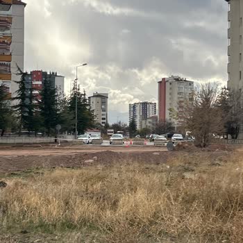 Canel Sokakta Bitmeyen Yol Çalışması Hayatı Zorlaştırıyor