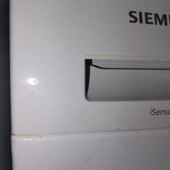 İki Yıl İçinde Paslanan Çamaşır Makinesi İçin Değişim Talebi