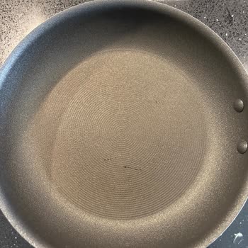 Circulon Yüksek Fiyatlı Tavanın Kısa Sürede Yapışma Sorunu