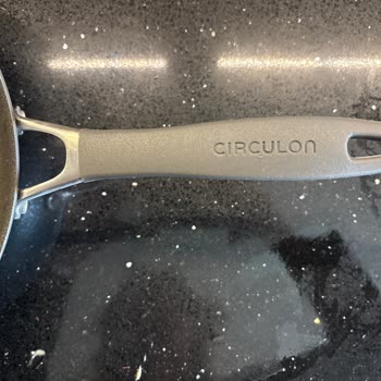 Circulon Yüksek Fiyatlı Tavanın Kısa Sürede Yapışma Sorunu