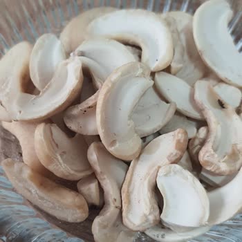 Açık Kuruyemişte Hijyen Sorunu Ve Sağlık Riski: Kaju İçinden Kurt Ve Böcek Çıktı