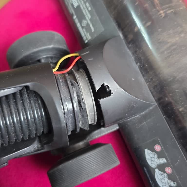 Kısa Sürede Kırılan LG Süpürge Ayağı Garanti Kapsamına Alınmıyor