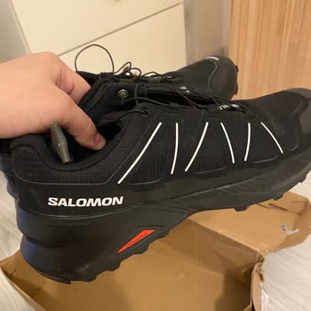 Boyner Yanlış Ve Eksik Kontrol Nedeniyle Farklı Çift Ayakkabı Gönderildi