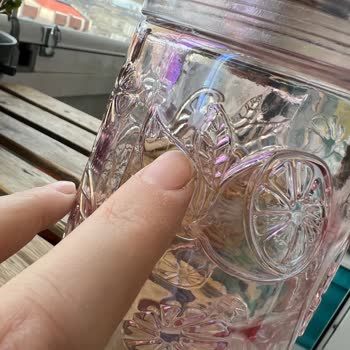 Cam Sürahide İncelme Ve Kesilme Riski Yaşadım