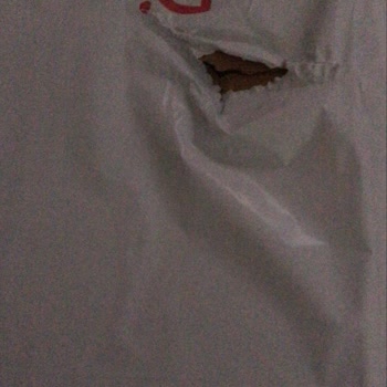 Kargo Poşeti Yırtık Geldi, Mahremiyetim İhlal Edildi