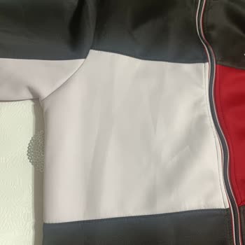 Yanlış Ürün Gönderimi Ve Kalitesiz Eşofman Takımı Mağduriyeti