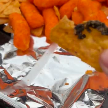 Amigo Cipsten Siyah Bir Şey Çıktı Pakette Yanlış