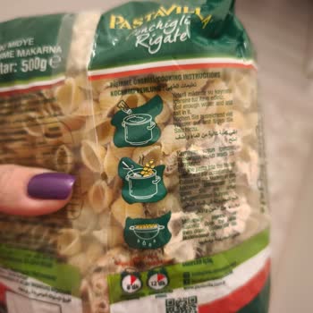 Küflenmiş Makarnaya Ve İlgisiz Müşteri Hizmetine Hayal Kırıklığı