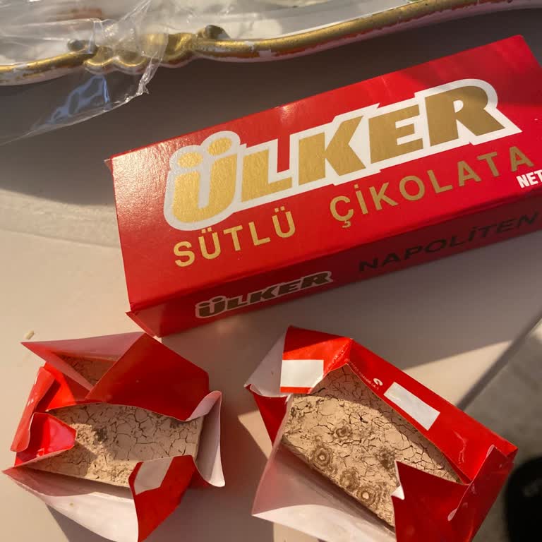 Aynı Şubeden Kısa Sürede İki Kez Bozuk Çikolata Satışı Ve Gıda Güvenliği Endişesi