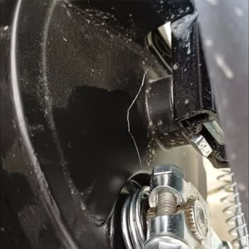 Volta VS1'de Garanti Kapsamında Güvenlik Riski: Arka Fren Parçası Çatladı, Acil Çözüm Bekliyorum