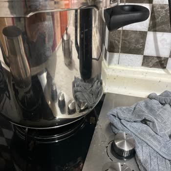 Yeni Aldığım Düdüklü Tencere Su Damlatıyor Ve Güvenlik Sorunu Yaşıyorum