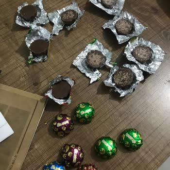 Aynı Pakette Sağlam Ve Bozuk Çikolata Sorunu Sağlık Endişesi