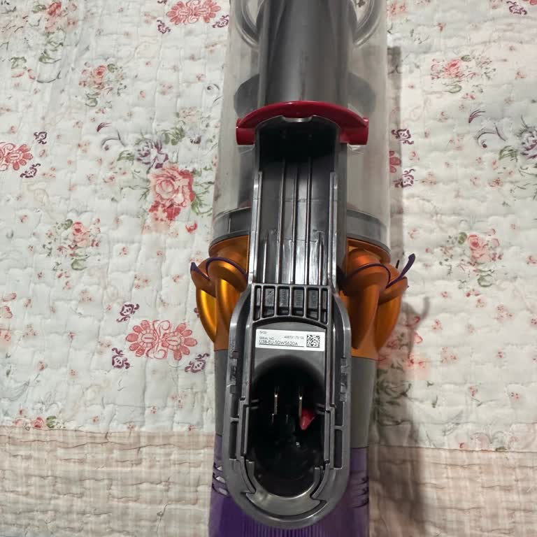Dyson V15 Batarya Arızası Sonrası Uzun Süredir Yedek Parça Bulunamıyor