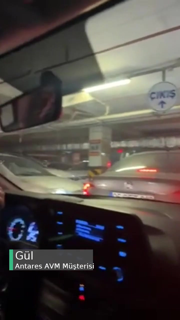 Antares AVM Otoparkta Trafik İlerlemiyor! videonun kapak resmi