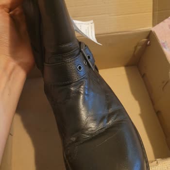 Kısa Sürede Deforme Olan Bot Ayağımı Yaraladı Değişim Talep Ediyorum