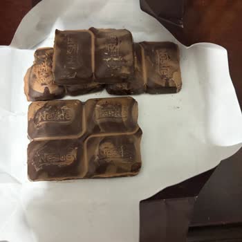Tarihi Geçmemiş Nestle Çikolatada Renk Değişimi Ve Tüketim Endişesi