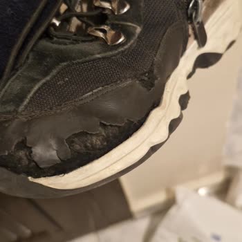 Aldığım Çocuk Botunda Kısa Sürede Deformasyon Ve Mağaza İlgisizliği