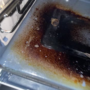 21 Günde Yanan Fırın Ve Çelişkili Servis Yaklaşımı