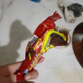 Aldığım Ülker Gofretin Üzerinde Beyazlıklar Vardı Sağlığım İçin Endişelendim