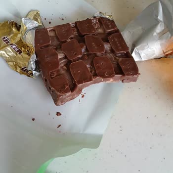 Ülker Bozuk Çikolata